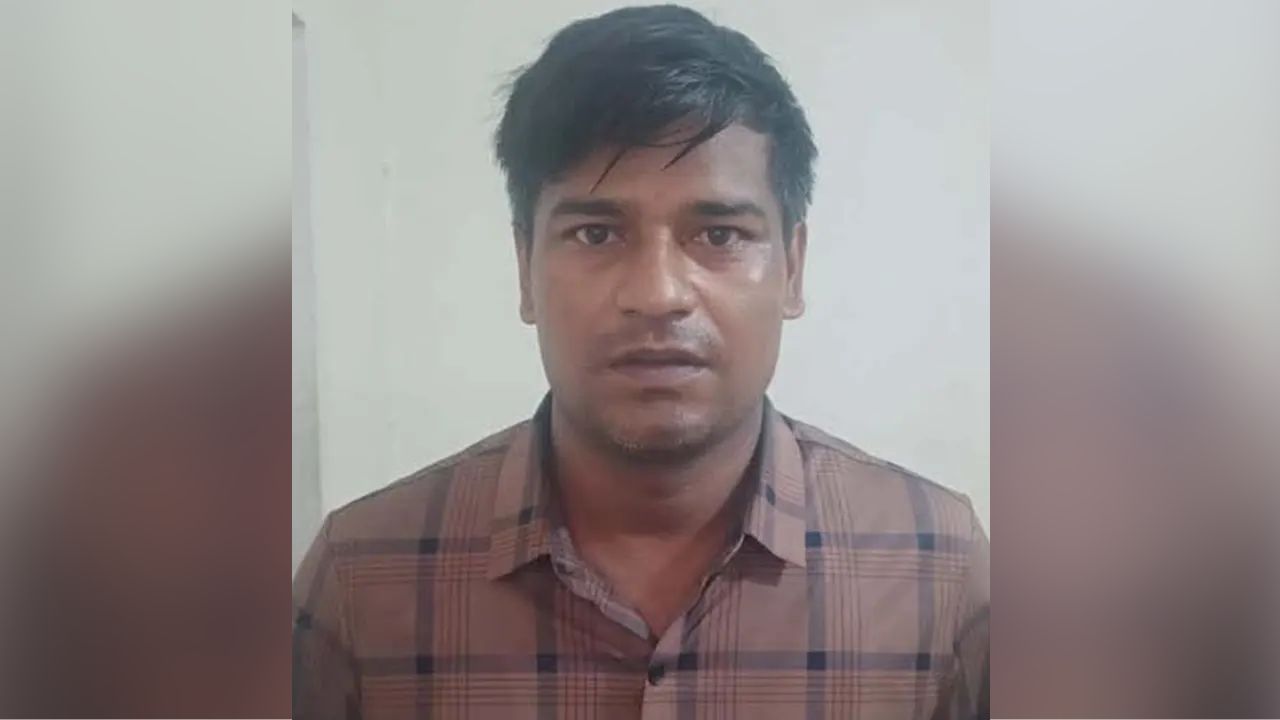 চট্টগ্রামে ১০ হাজার ইয়াবাসহ পুলিশ সদস্য আটক